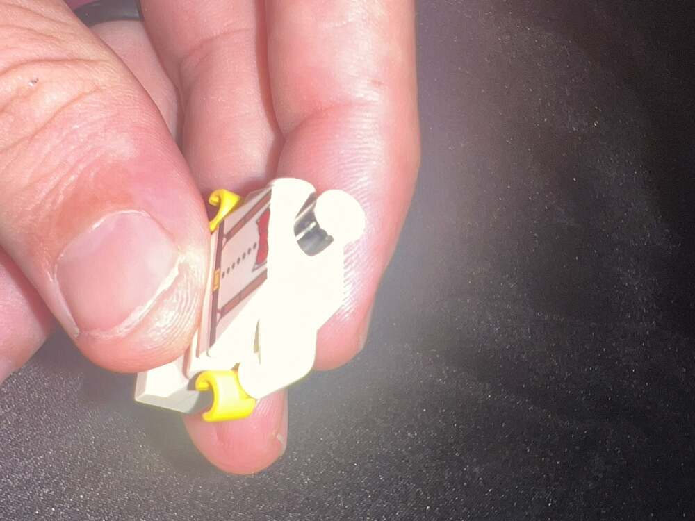 LEGO Minifigure Dr. Kilroy (Dr. Charles Lightning) 
Adventurers Desert Series - Picture 7 of 8